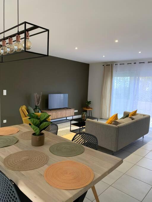 Charmante Villa シャテルロー エクステリア 写真